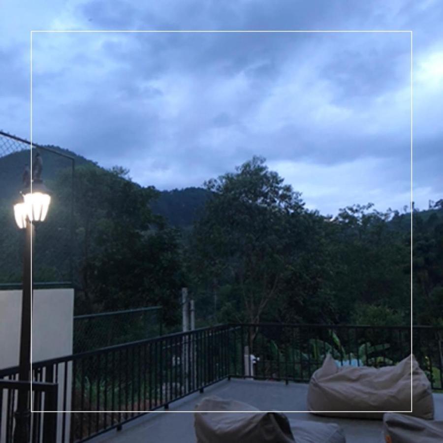 Bellaxy Ceylon Bed & Breakfast Bagian luar foto